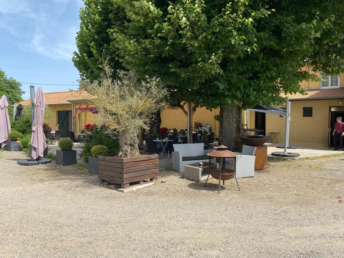 Logis L'Auberge Du Gros Silly-sur-Nied Exterior photo