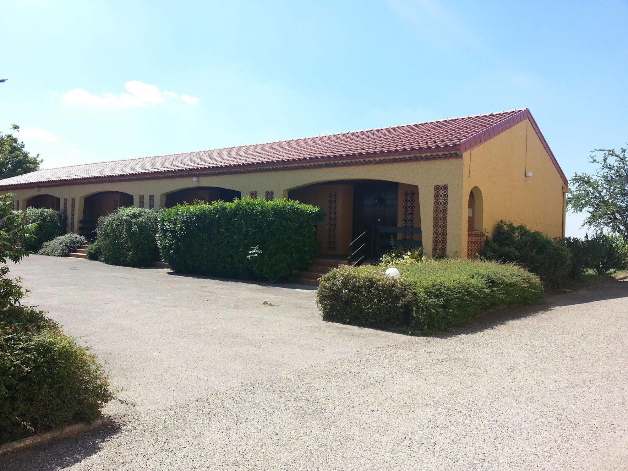 Logis L'Auberge Du Gros Silly-sur-Nied Exterior photo