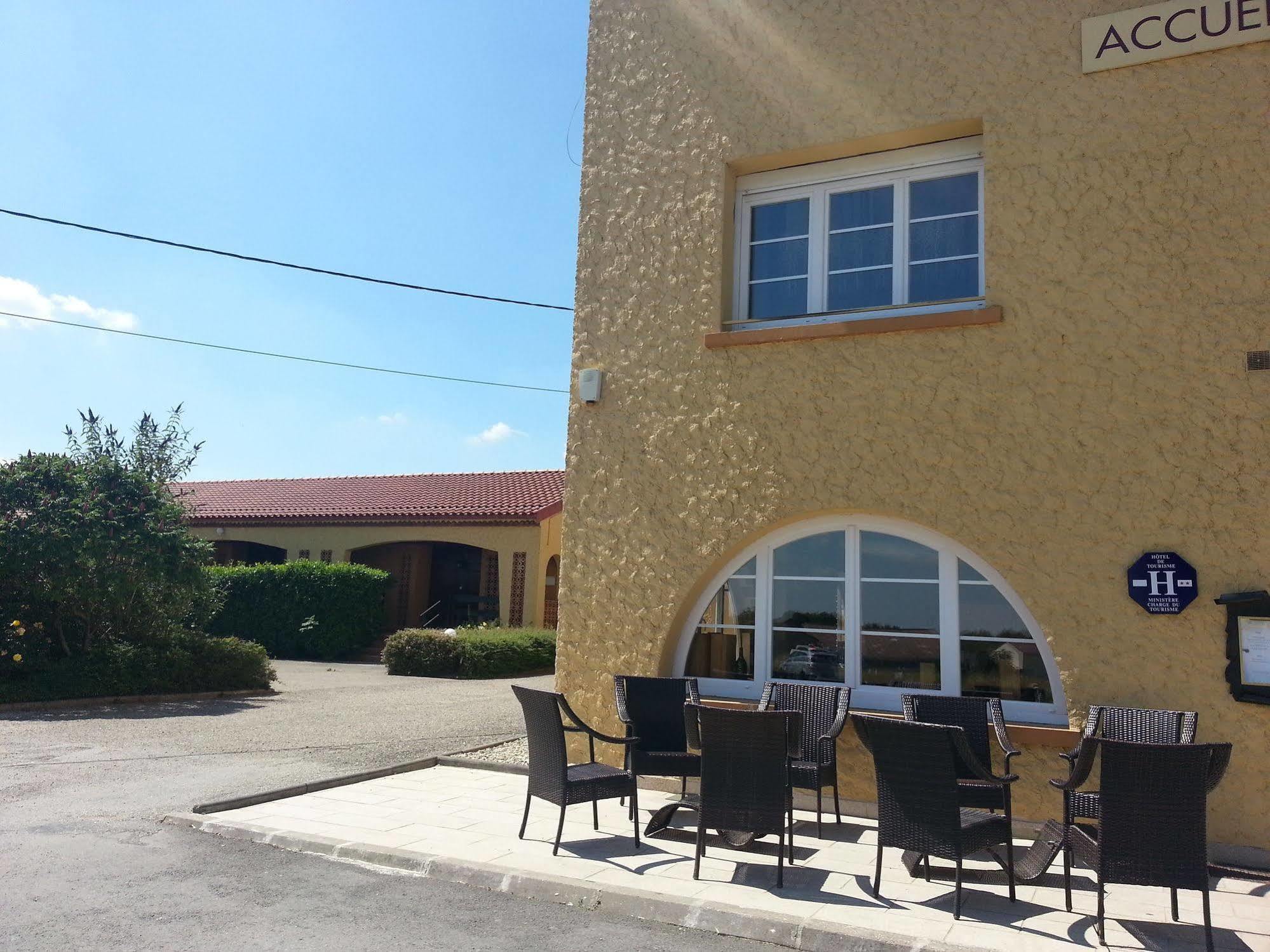 Logis L'Auberge Du Gros Silly-sur-Nied Exterior photo